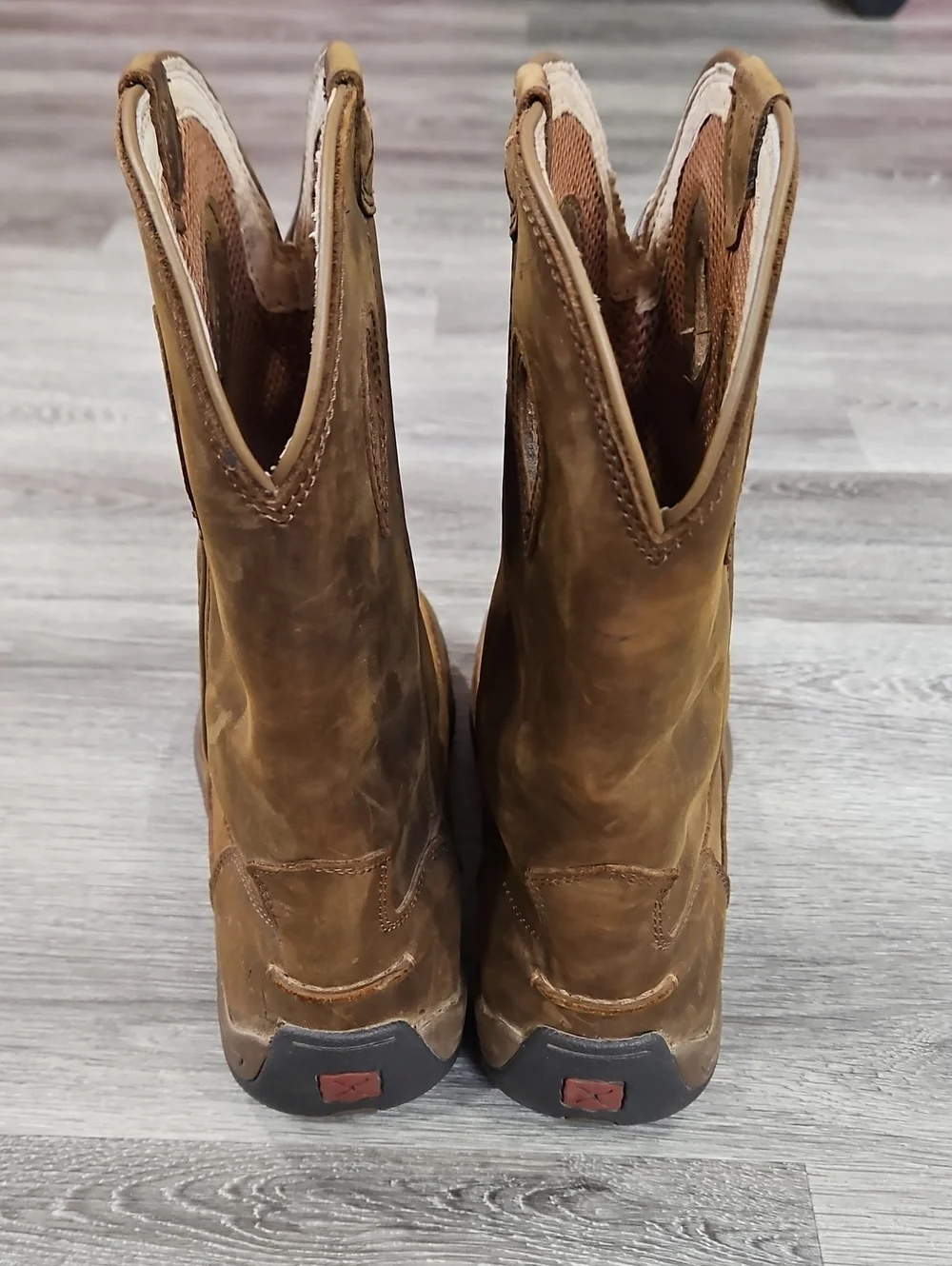 Twisted X Hiker Boots in Distressed Saddle for Men Zize 8